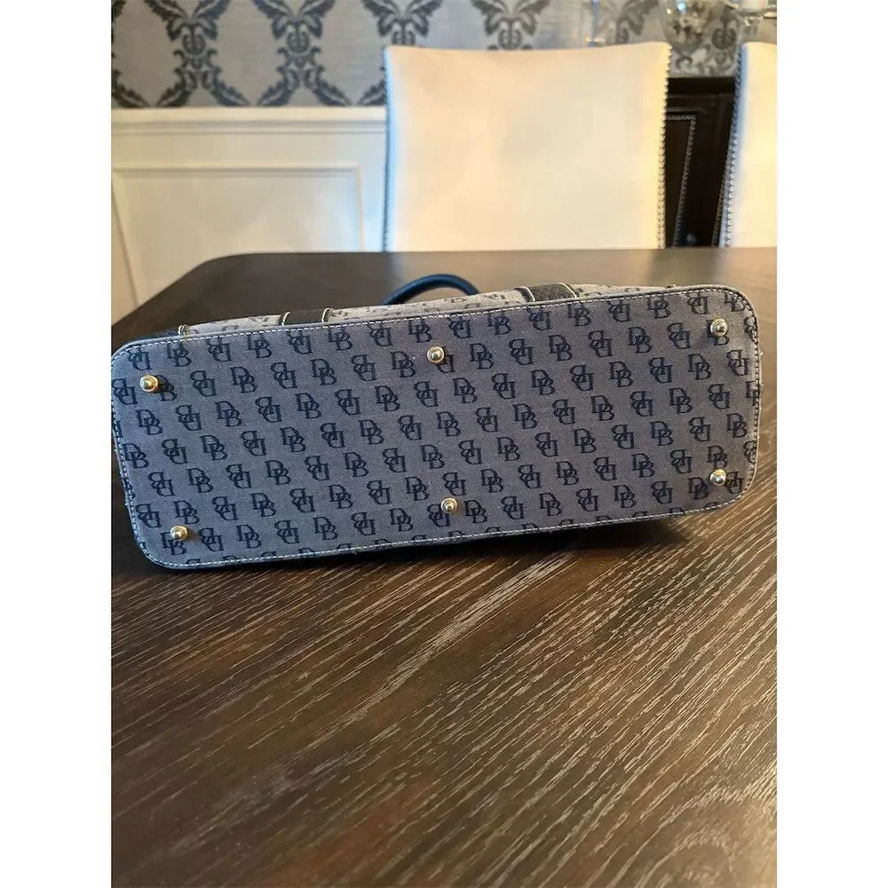 Dooney & Bourke Vintage Classic Women's Monogram Canvas Shoulder Bag Black/Gray - Picture 7 of 11